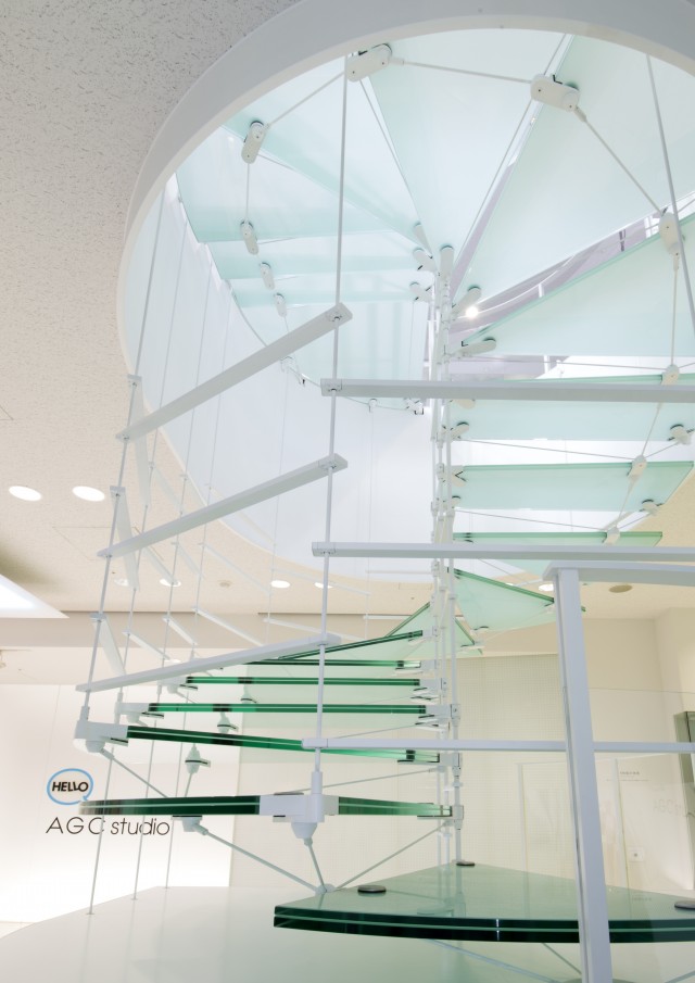 大人気作家 Mellowglass ガラスのお家と階段のあるステージ 大人気作家 Mellowglass ガラスのお家と階段のあるステージ