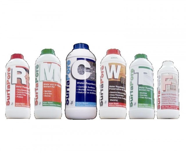 「Ｃ」はセメント・モルタル・石、「Ｒ」は瓦・テラコッタ、「Ｍ」は大理石など多孔質表面、「Ｗ」は木材、「Ｔ」は磁器タイル、「Ｆ」はダンボール、しっくい。