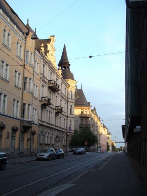 ヘルシンキ市街の街並み。最も人気があって、近年値段が上がり続けているのはこういった築100年程度のナショナル・ロマンティシズムの地域だ。