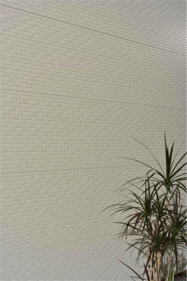 色は「Ｆミルク」