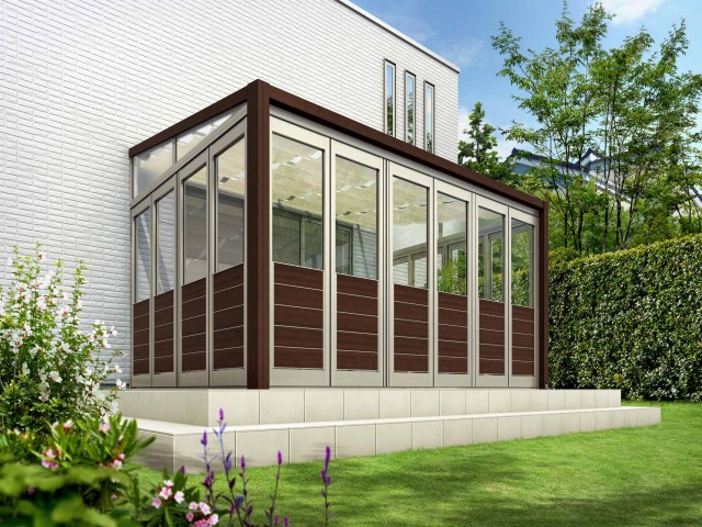 「サンフィールⅢ」木調ガーデンルームタイプの外観