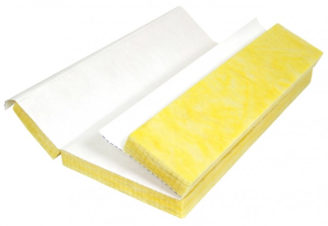 透湿防水シート張りの「ボードタイプ」は防風層としても機能。大引用厚さ６０ミリ