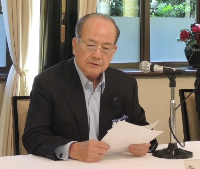 会見する木住協矢野龍会長