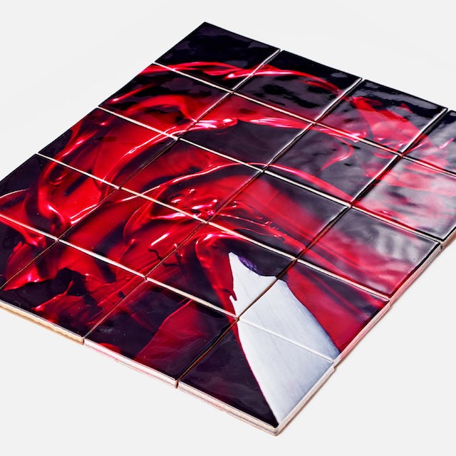 写真のプリントも可能。表面加工は使いたい場所に応じて選ぶことができる。