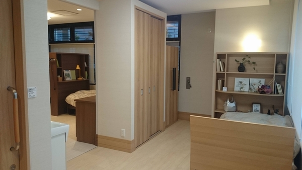 サ高住の居室の展示