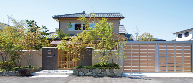 昨年の大賞作品　門まわり・車庫まわり部門金賞 有限会社裕花園（滋賀県）
