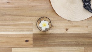 大和屋、木目・節を活かした無垢フローリングを発売