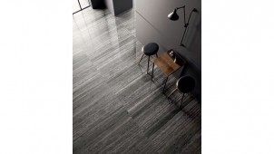 杢目柄がかっこいい壁床用デザインタイル　納得スタイルホーム