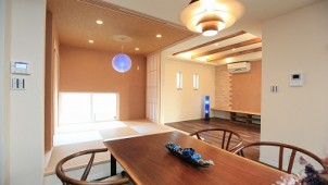 地域材の端材をエコ塗り壁に　３月のシンポジウムで新機能を発表