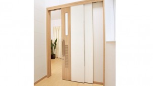 大建工業、高齢者・保育施設向けの「おもいやりドア」を拡充