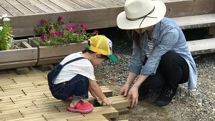 テオリアランバーテック、屋外ＤＩＹ用木製タイル販売を強化