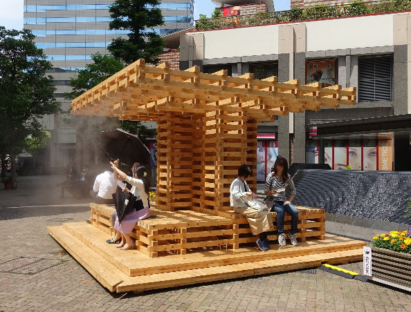 ヒノキ間伐材×太陽光発電によるクールスポットの運転開始