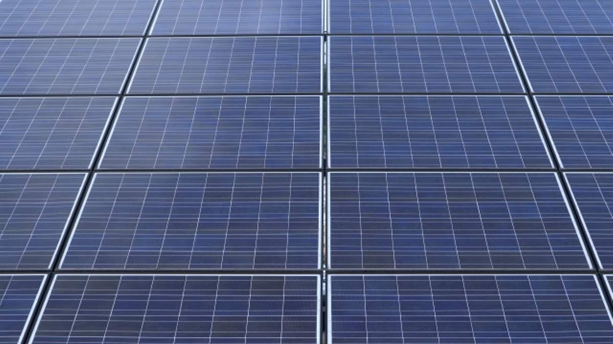 太陽光パネル「リユース品にも補助金を」　環境省で検討会