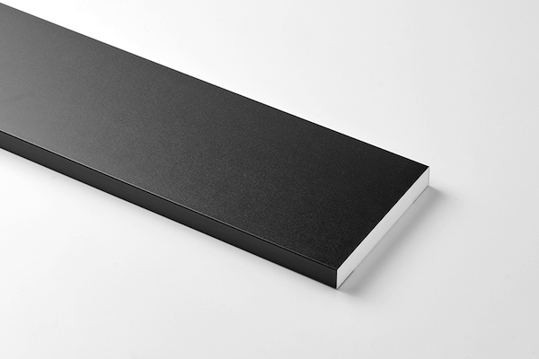 城東テクノ、上質感のあるブラックのシート樹脂枠を発売