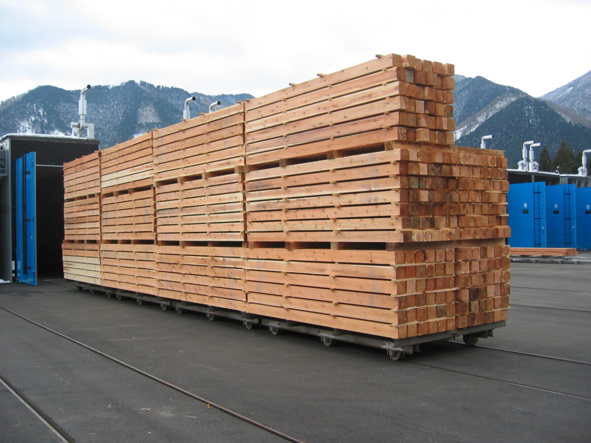 【警鐘】２０２３年、世界的な木材需要低迷局面に入る