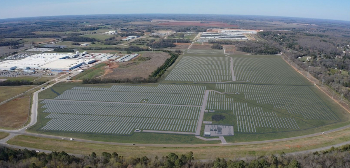 トヨタ、米アラバマ工場の70%を賄う太陽光発電を設置