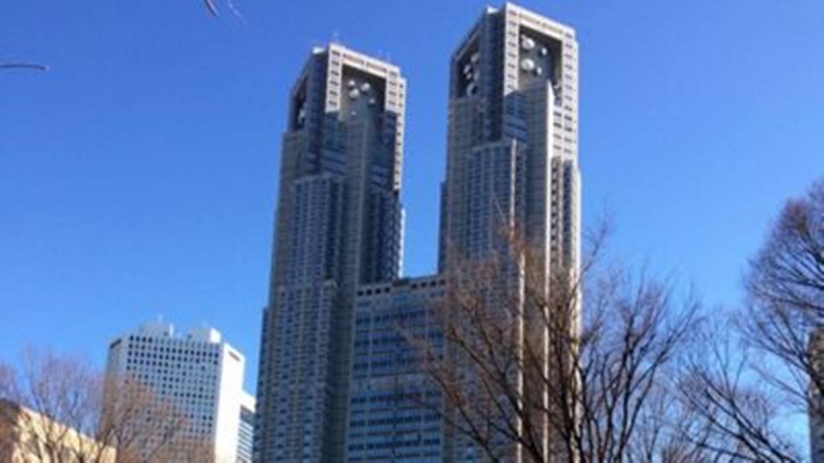 東京都、既存建物の気候変動対策で達成目標など変更