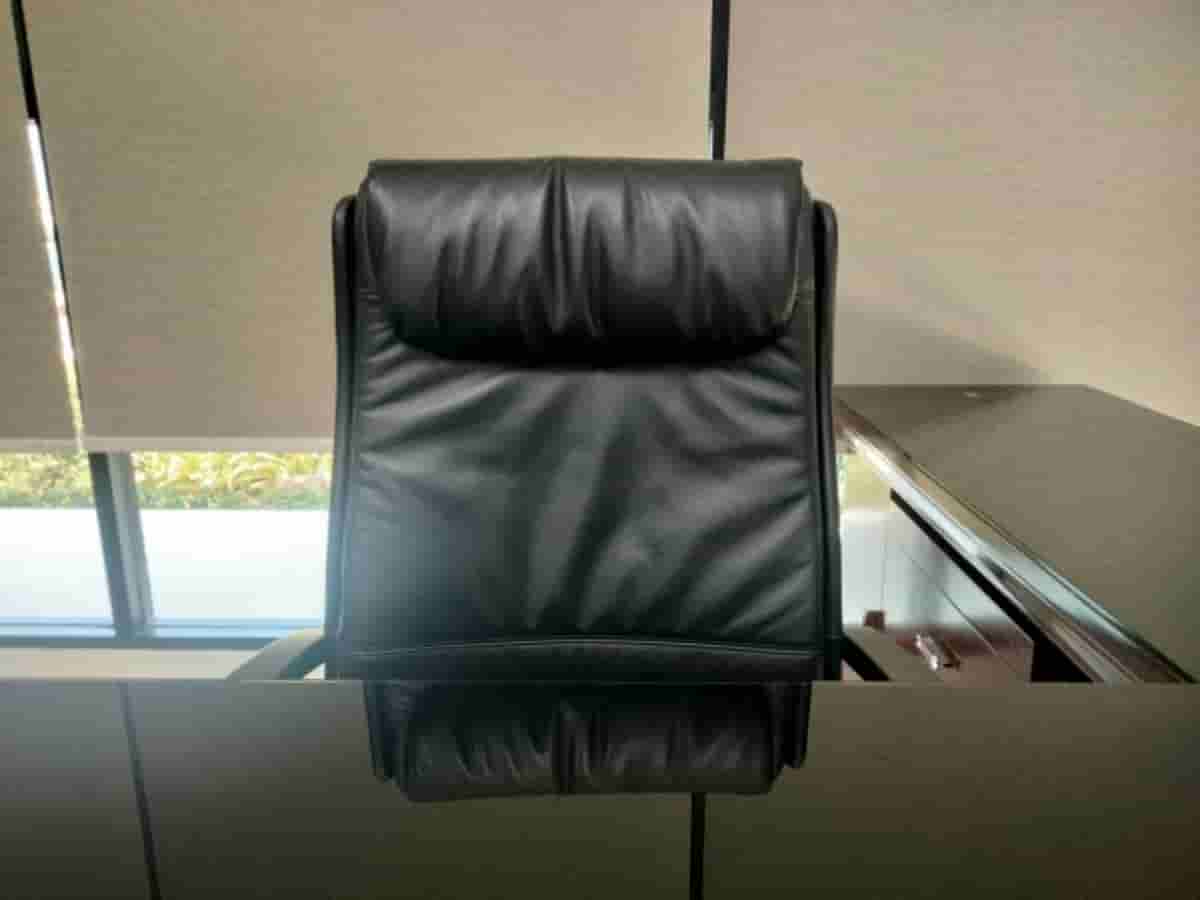 ="社長の平均年齢、建設業は60.5歳 不動産は全業種最高の62.9歳" 社長の平均年齢、建設業は60.5歳 不動産は全業種最高の62.9歳