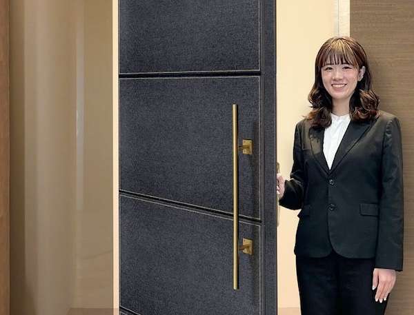 神谷コーポレーション、岡山産デニムの室内ドアを製作