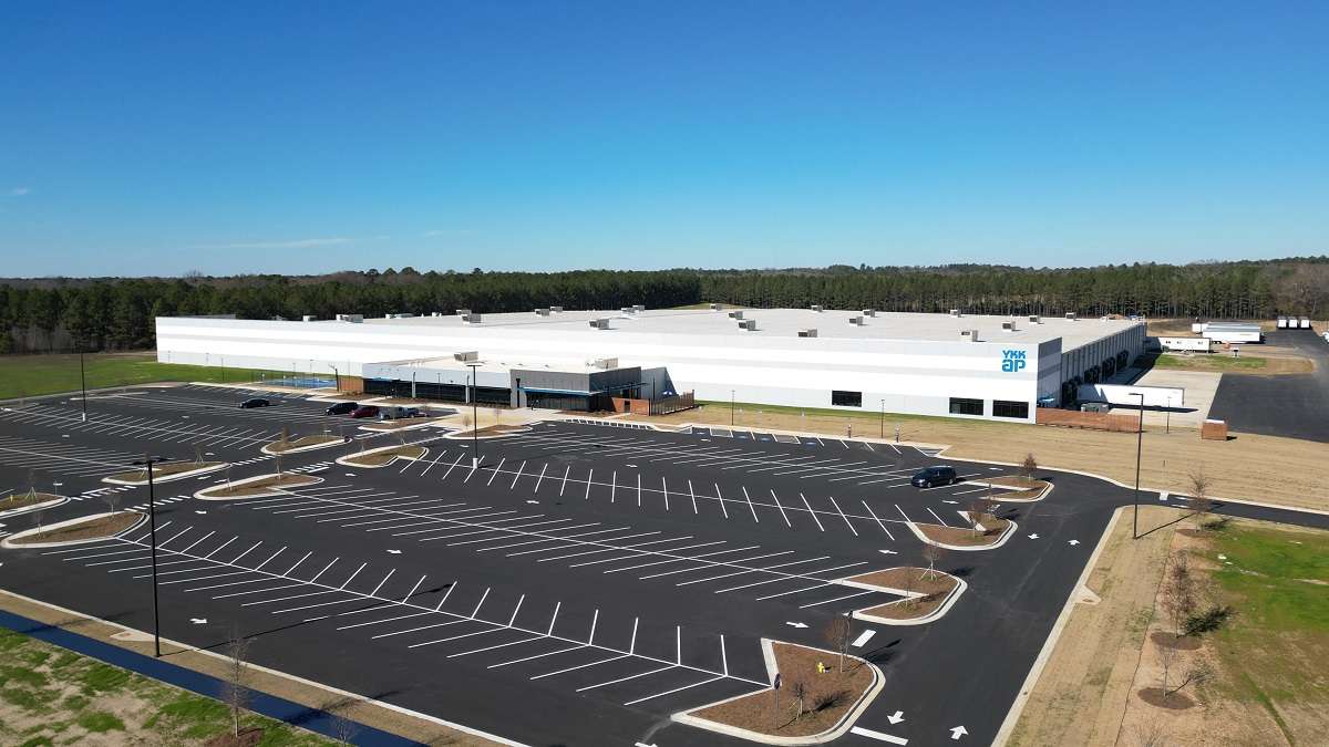 YKK AP、米国で樹脂窓製造の新工場が操業開始