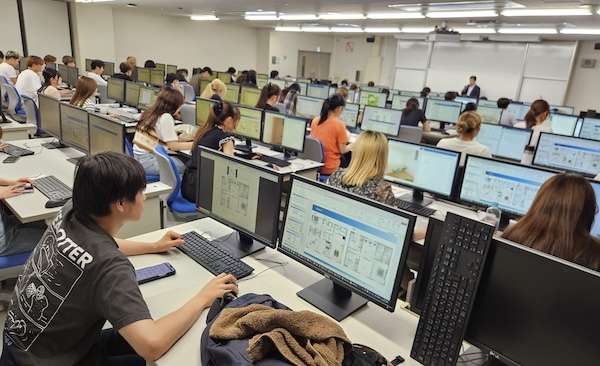 ="安心計画×九州産業大学、学生向けにDX人材育成授業を実施" 安心計画×九州産業大学、学生向けにDX人材育成授業を実施