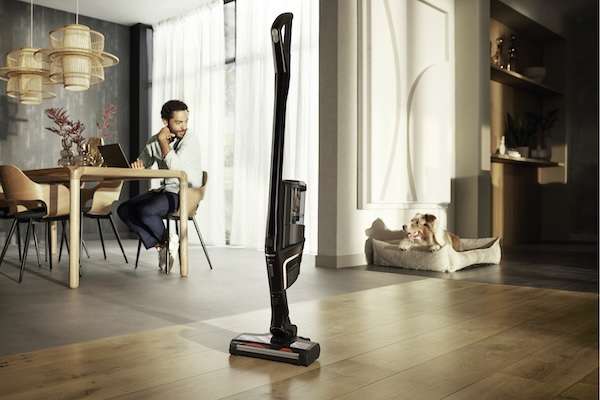 ミーレ、高吸引力のコードレススティック掃除機6機種