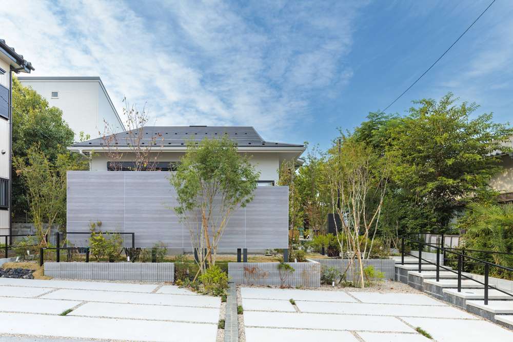 ="中央グリーン開発、制約をアプローチ共有で解決する分譲住宅開発" 中央グリーン開発、制約をアプローチ共有で解決する分譲住宅開発