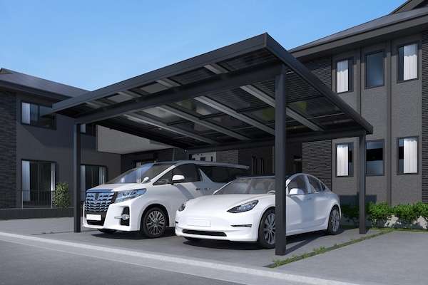 発電量を高めた5色展開のソーラーカーポートを発売