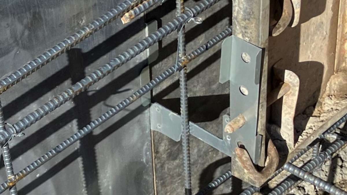 ="一建設、基礎一体打ちの新工法を開発 専用金物も" 一建設、基礎一体打ちの新工法を開発 専用金物も