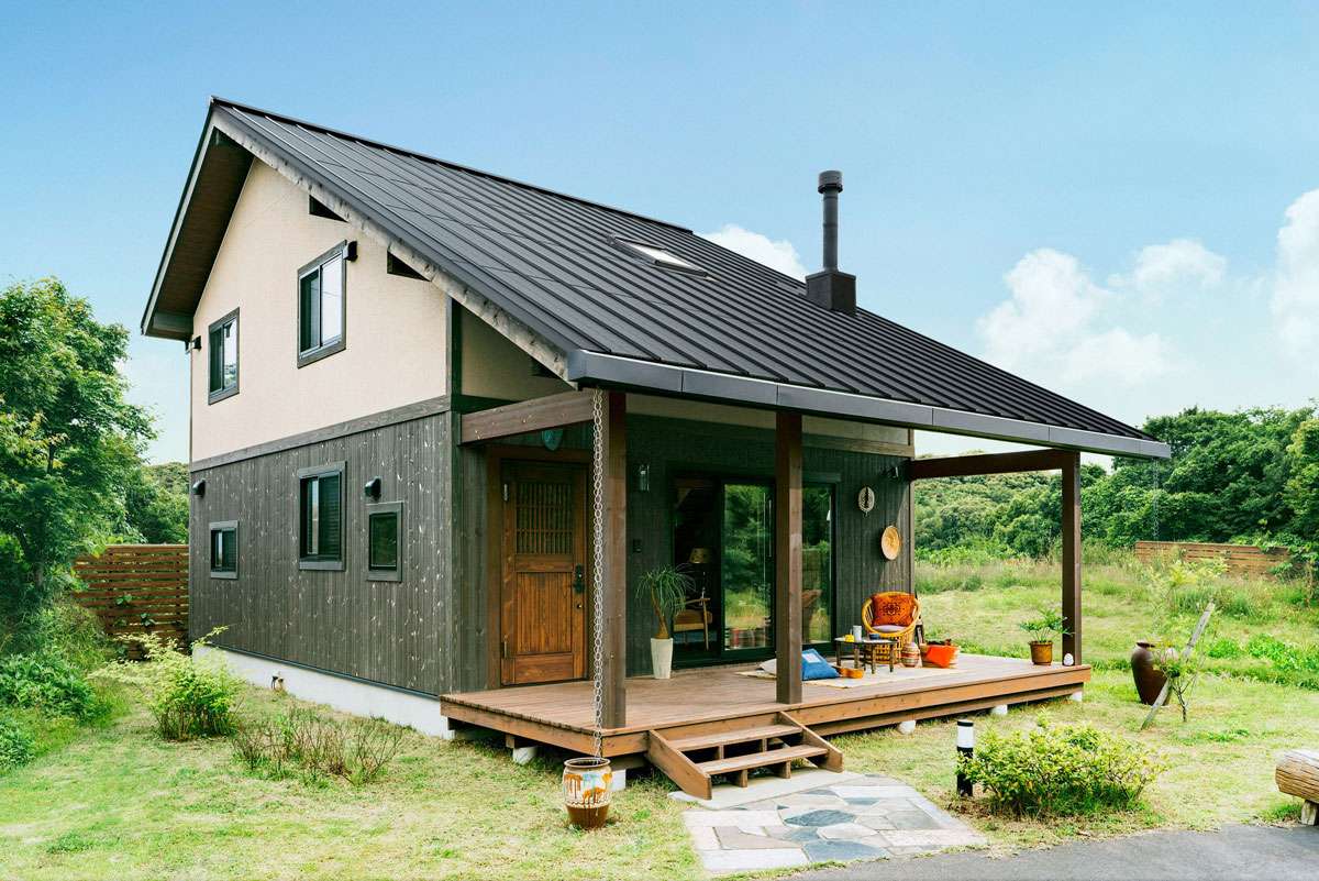 ="BESS、40周年記念モデル第2弾で太陽光搭載モデル" BESS、40周年記念モデル第2弾で太陽光搭載モデル